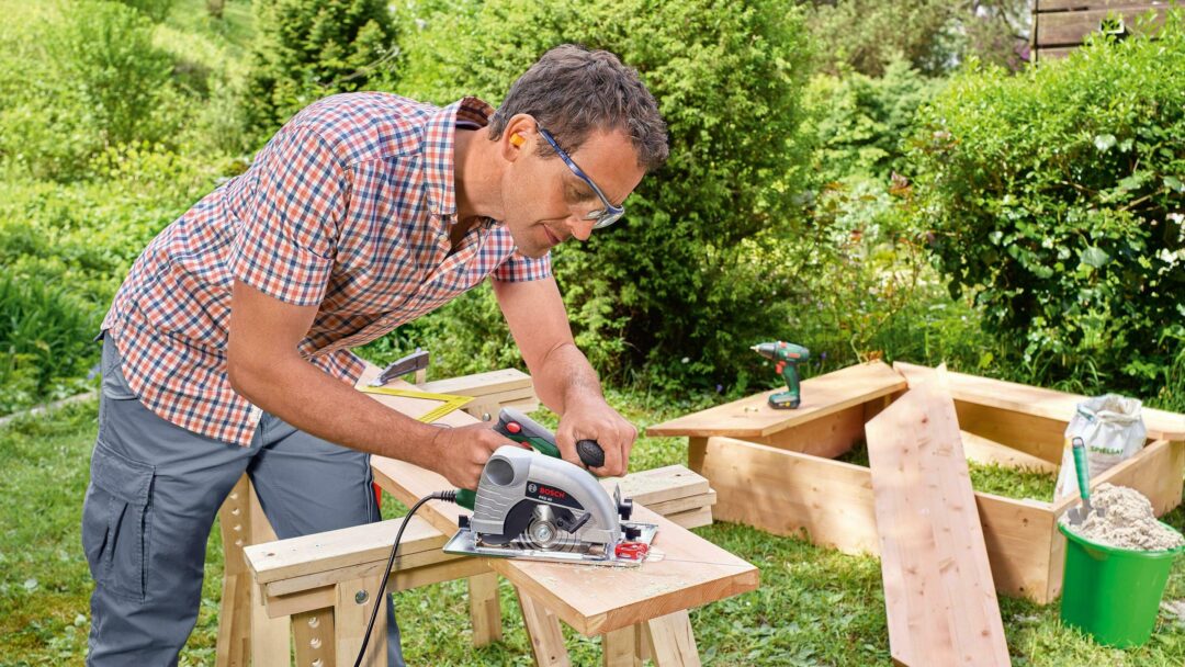 BOSCH PKS 40 ručna kružna pila - Slika 4