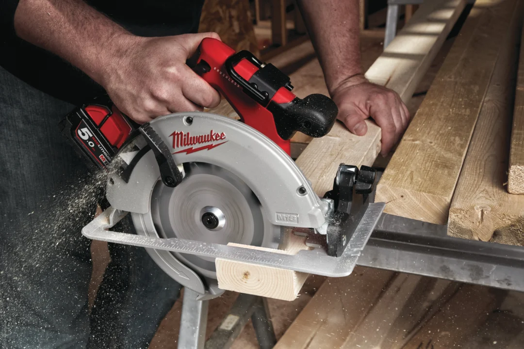 Milwaukee M18 BLCS66-0X ručni cirkular - Slika 4