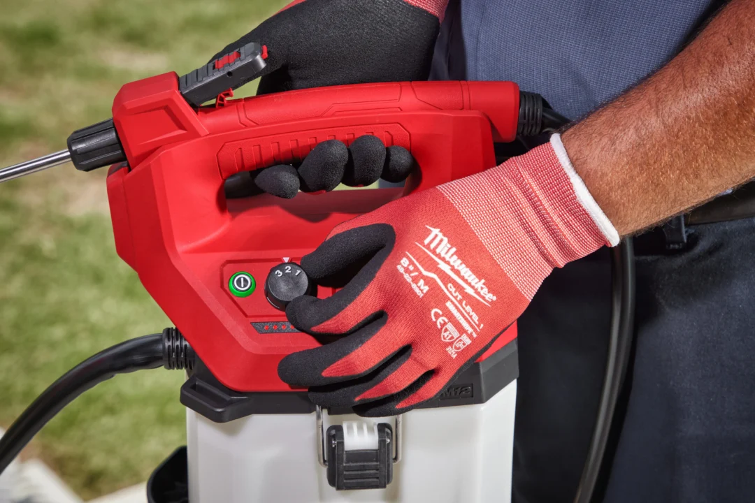 Milwaukee M12 BHCS3L-0 akumulatorska prskalica - Slika 3