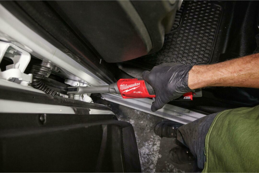 Milwaukee M12FPTR-202X akumulatorska prolazna račna - Slika 4
