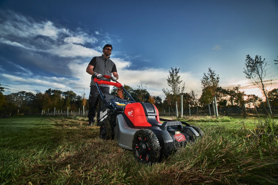 Milwaukee M18F2LM46-802 akumulatorska samohodna kosilica - Slika 5