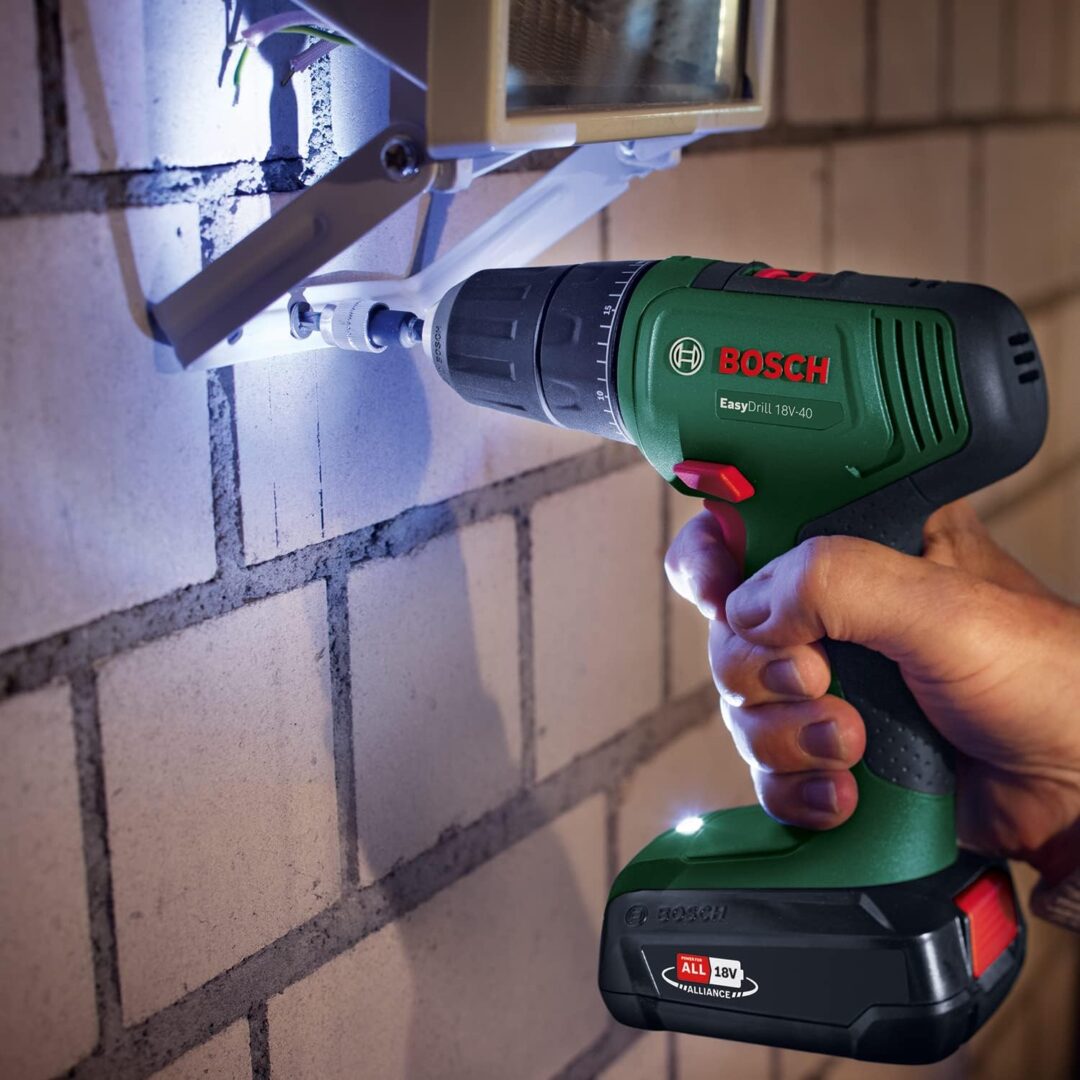 BOSCH aku bušilica-izvijač UniversalDrill 18V 1xAku 18V 1,5Ah - Slika 5