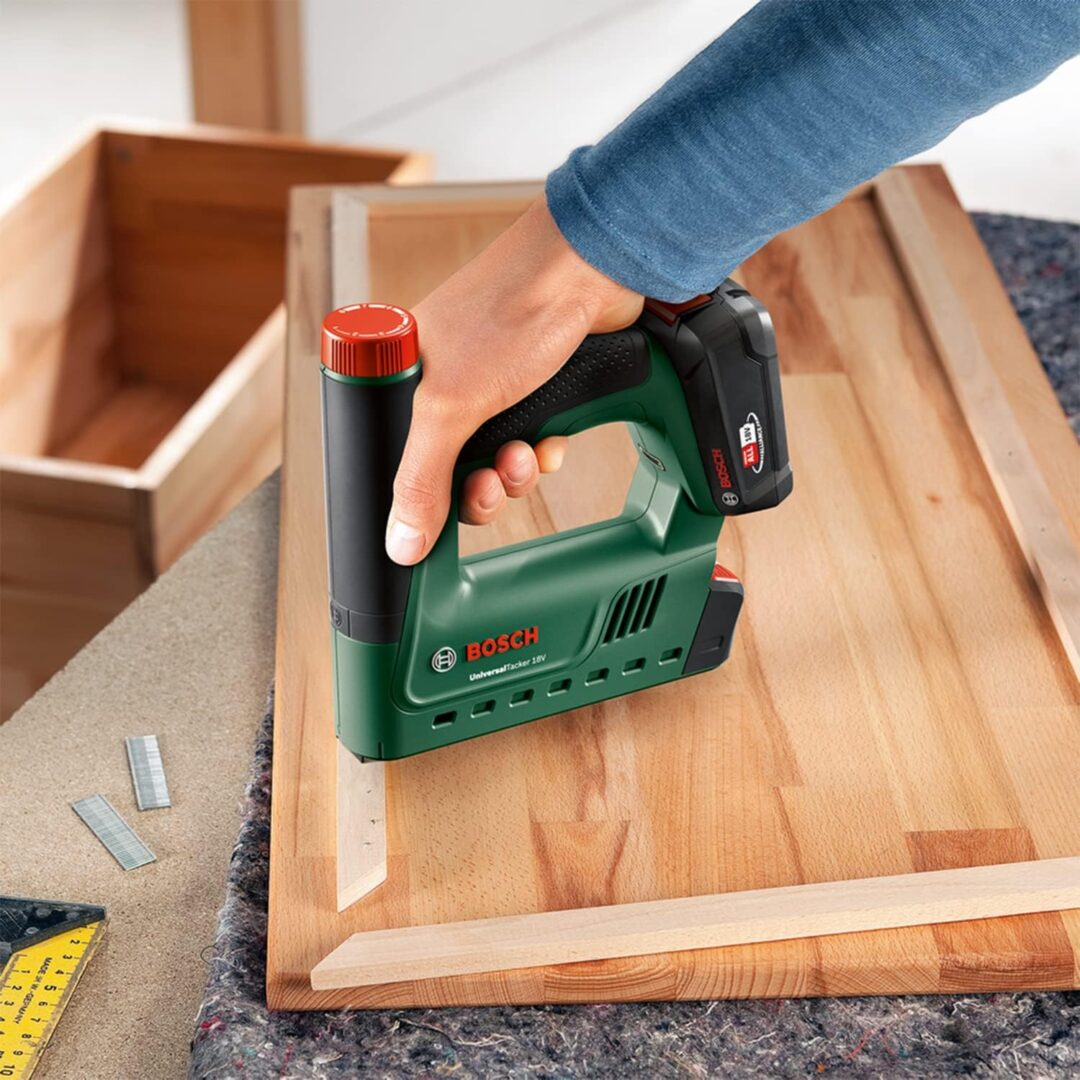 BOSCH aku klamerica UniversalTacker 18V-14 + aku set - Slika 4