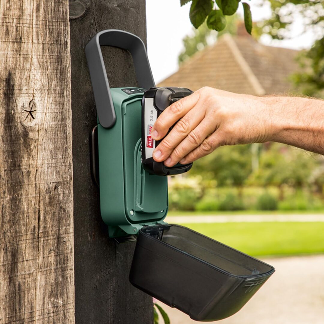 BOSCH aku potopna pumpa za bačve GardenPump 18V-2000 - Slika 3