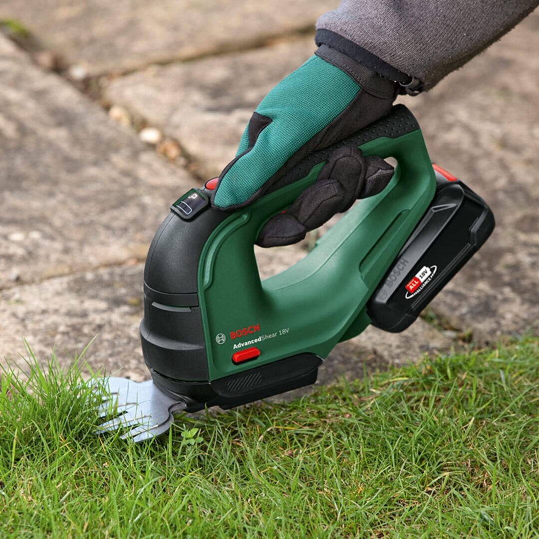 BOSCH aku škare za travu AdvancedShear 18V-10 + nastavak za grmlje - Slika 2