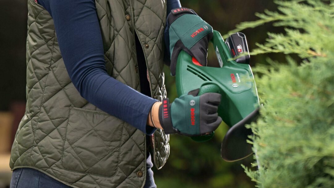 BOSCH aku škare za živicu EasyHedgeCut 18-52-13 1xAku 18V 2,0Ah - Slika 6