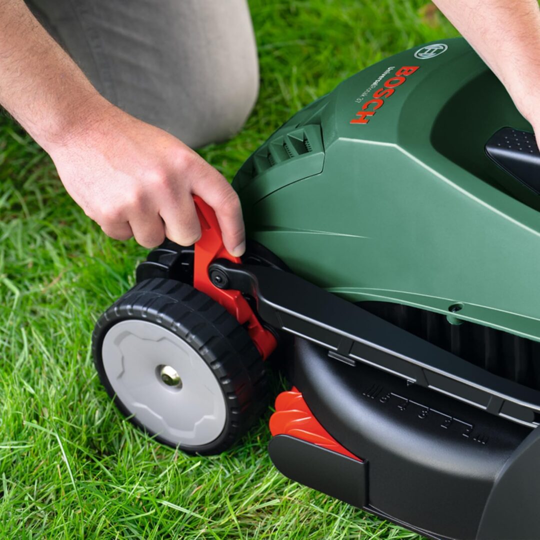 BOSCH električna kosilica UniversalRotak 37-555 - Slika 4