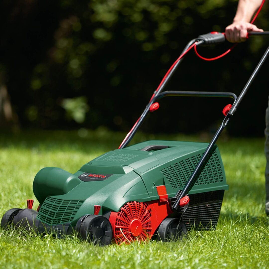 BOSCH električni prozračivač travnjaka UniversalRake 900 - Slika 7