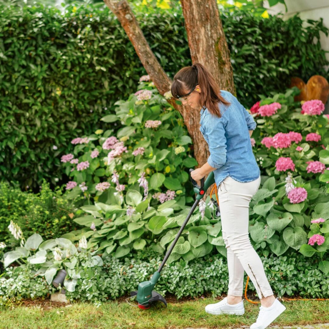 BOSCH električni trimer za travu EasyGrassCut 23 - Slika 2